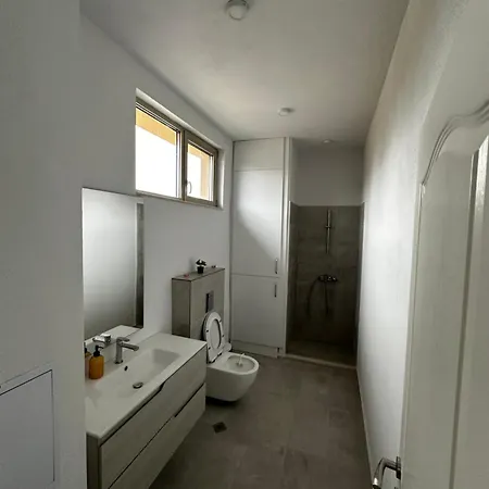 Casa Azzuro Luxury With Heated Pool & Jacuzzi لوزينيتس