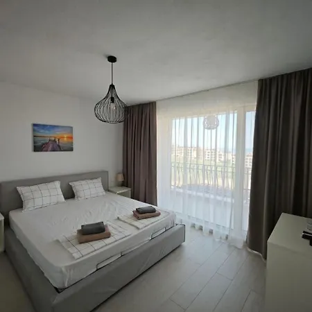 Casa Azzuro Luxury With Heated Pool & Jacuzzi لوزينيتس